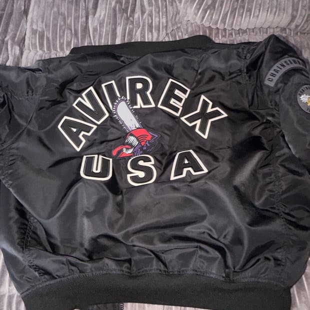 아비렉스 체인소맨 콜라보