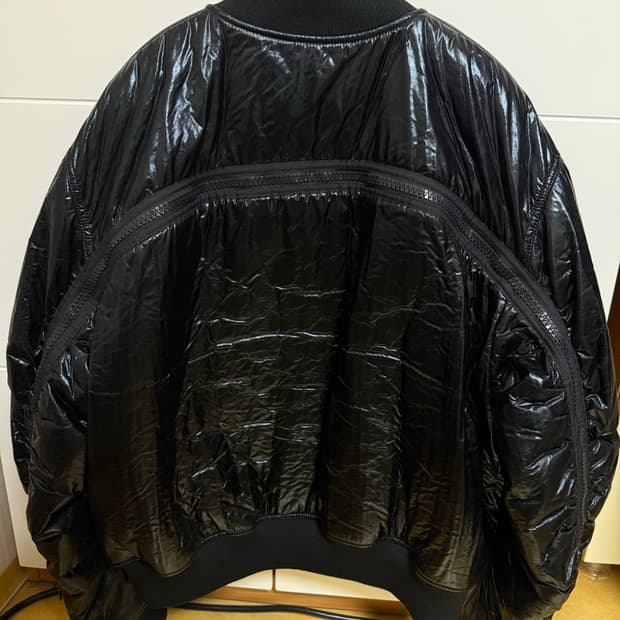 [L]드리스반노튼 밸로우 백지퍼 봄버