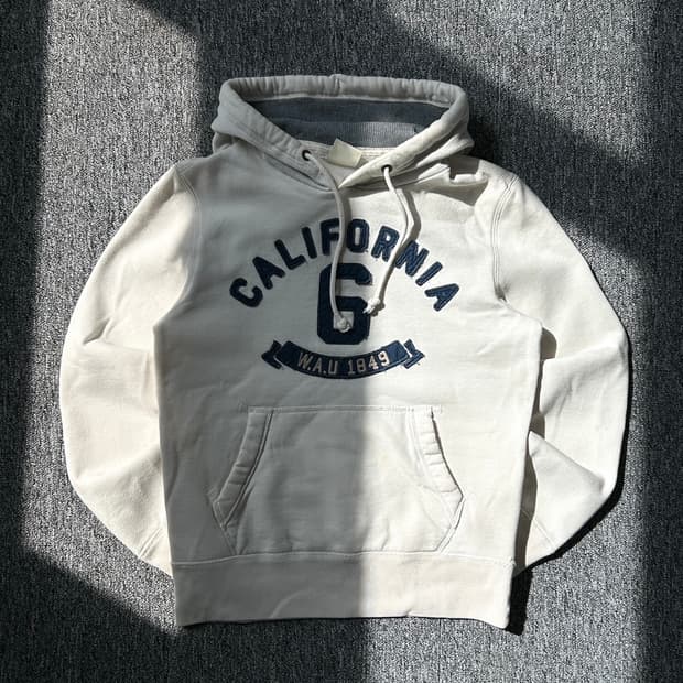 후아유 캘리포니아 레터로고 기모 후드티 