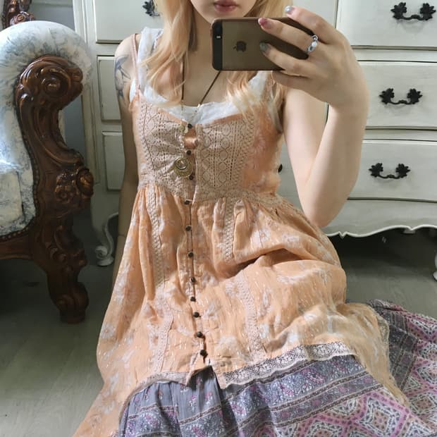 Axes femme 페어리 코랄 레이스 슬리브리스 원피스