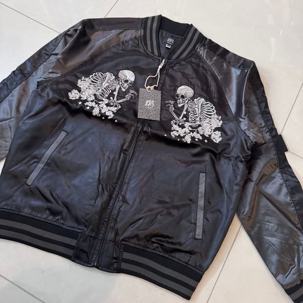 SAKURA SKAJAN 해골 사쿠라 스카잔