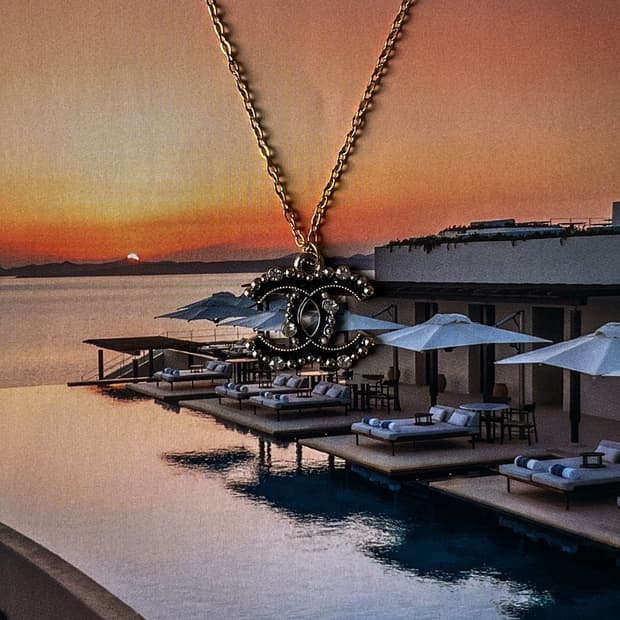 샤넬 블랙 씨쉘컷 CC로고 골드 목걸이