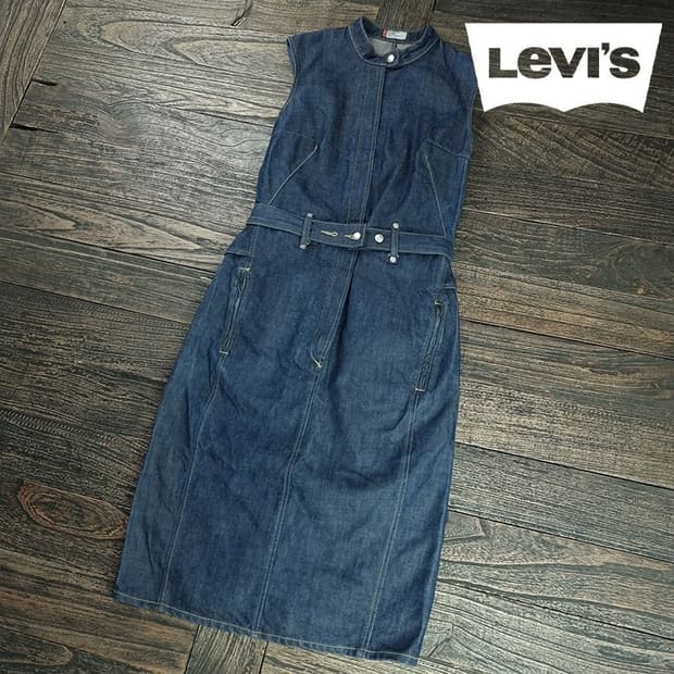 [리바이스] 엔지니어드 민소매 벨티드 데님 롱 원피스 M19992