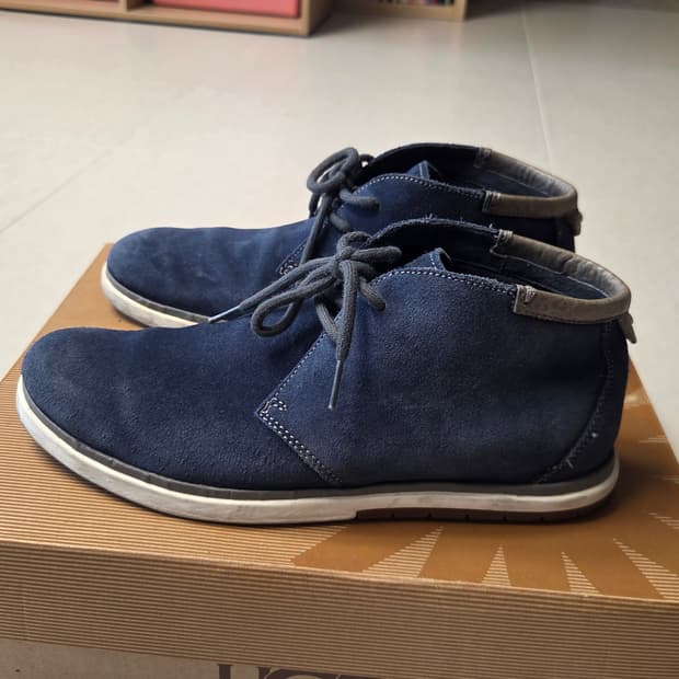 락포트 스웨이드 데저트 처카 부츠