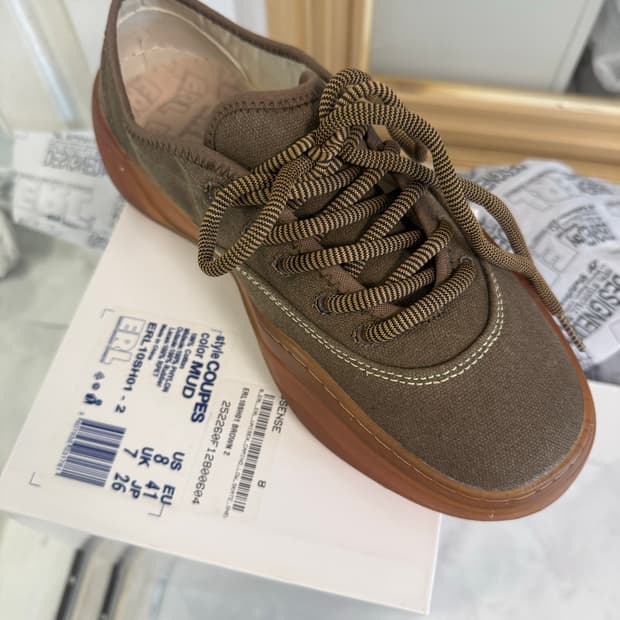 Erl 쿠페스니커즈 8 260