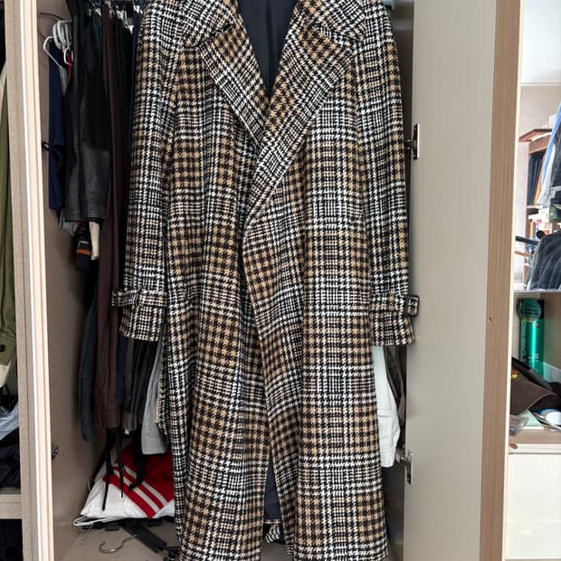 딸리아또레 볼드윈 로브 코트