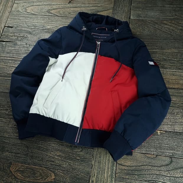 [타미힐피거] 빅로고 후드 봄버 자켓 네이비 M18492