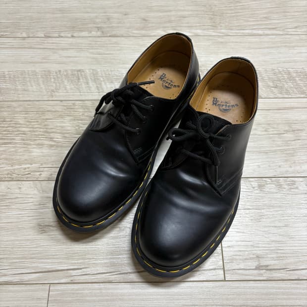 닥터마틴 1461 3홀 스무스 250