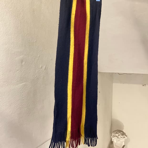 삼색 스트라이프 배색 머플러