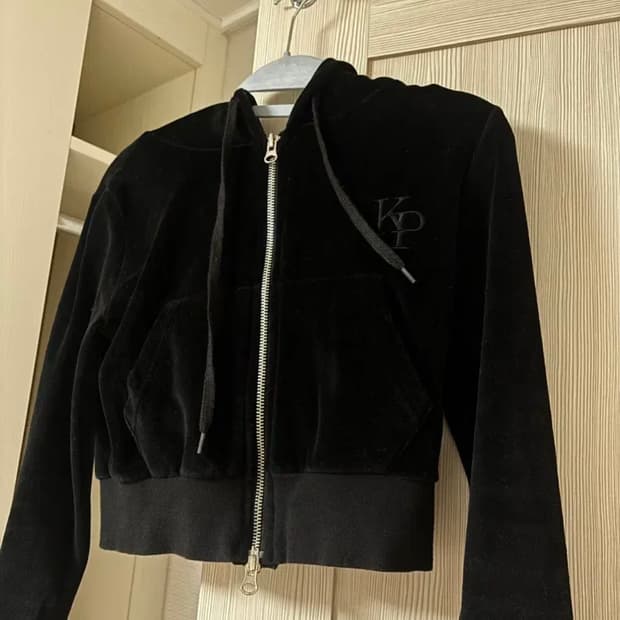 카키포인트 벨로아 후드집업 블랙