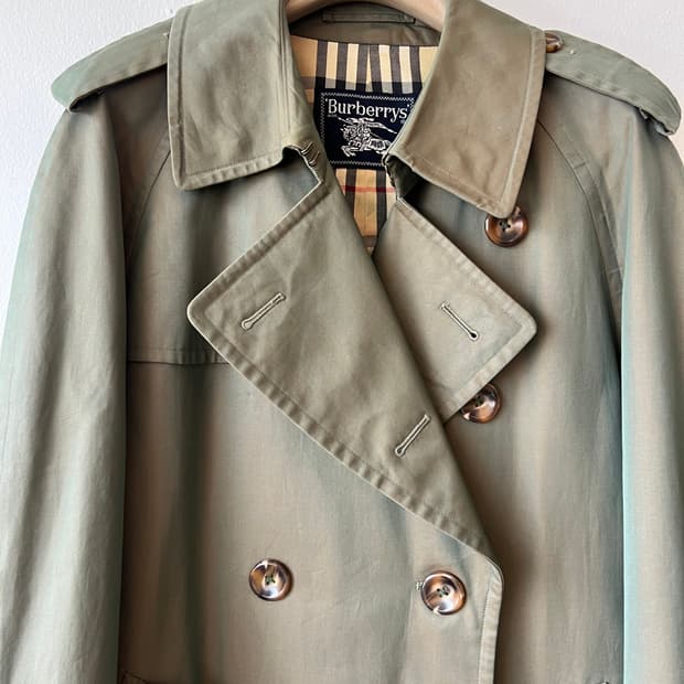 버버리런던 카키 개버딘더블코트 트렌치코트