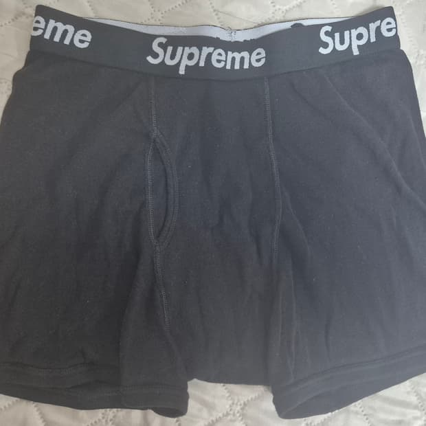 슈프림 헤인즈 속옷