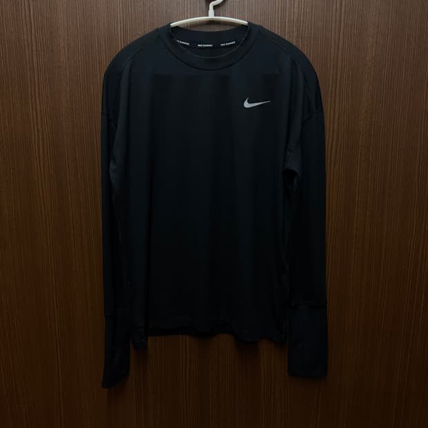 나이키 러닝 드라이핏 긴팔티셔츠 