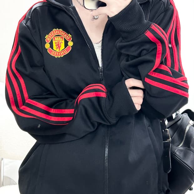 아디다스 맨유 검빨 져지