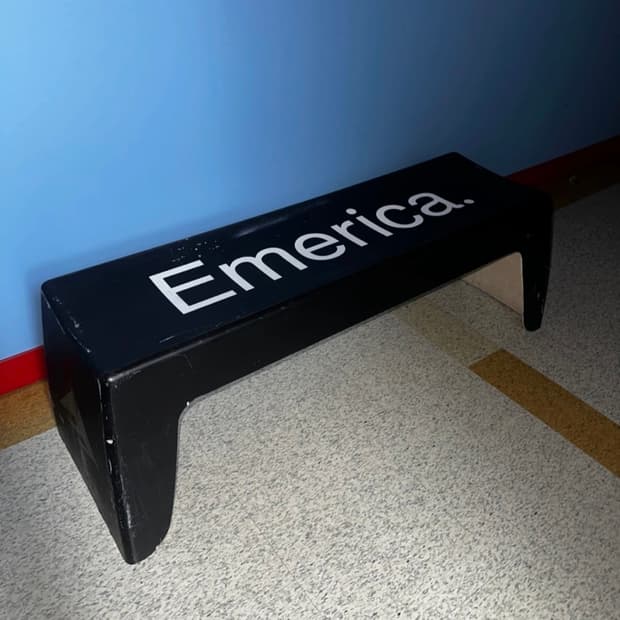 Emerica 빈티지 벤치