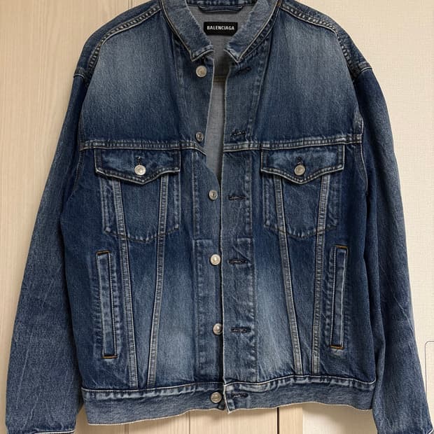 발렌시아가 백로고 데님 청자켓 44사이즈