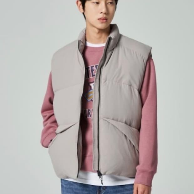 에잇세컨즈 오리털 다운 베스트 조끼 패딩 판매 합니다