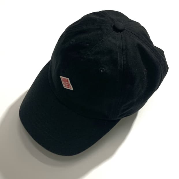 단톤 블랙 볼캡