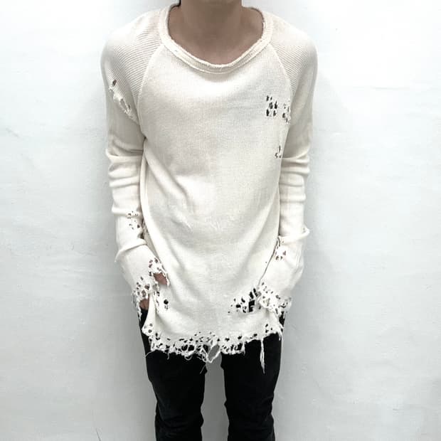 ivory damaged knit long sleeve