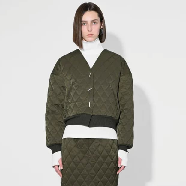 에콘(EKON) 마카롱 퀼팅 크롭자켓 프리사이즈 새상품