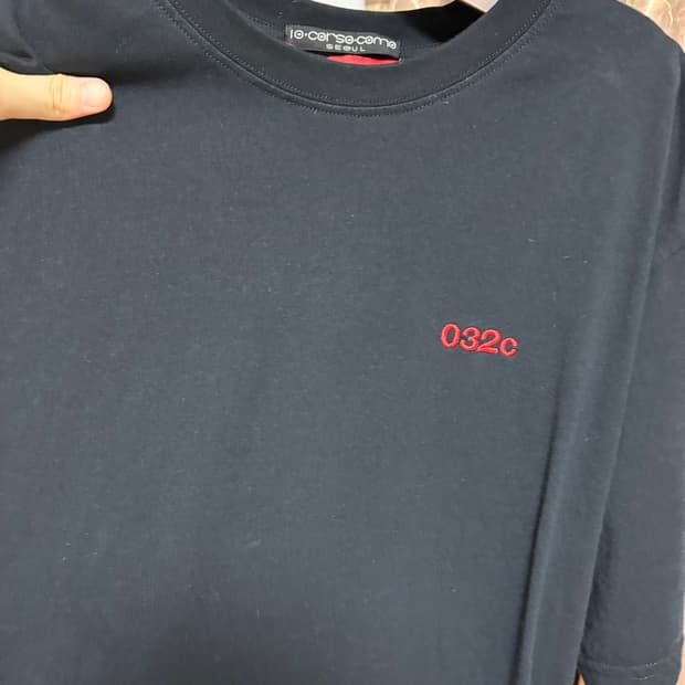 032c 반팔티 판매합니다
