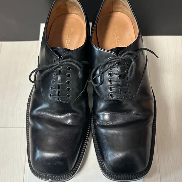 드리스 반 노튼 스퀘어토 더비 40