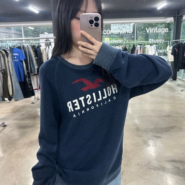 홀리스터 스펠로고 네이비 크루넥 맨투맨