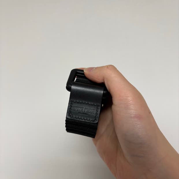 옴므플리세 플리츠 벨트 블랙