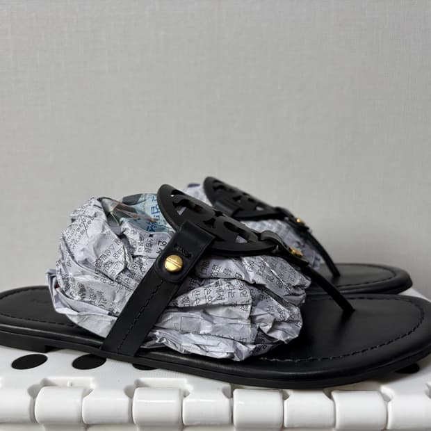 토리버치 여성 샌들 240