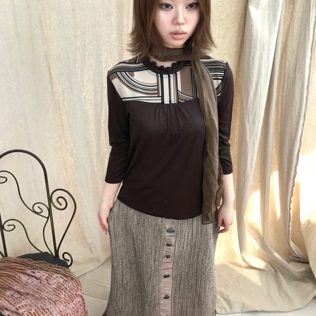 Set 기하학 패턴 7부 탑 & 시어 브라운 스카프