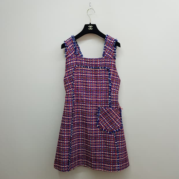 럭키슈에뜨 2021 멀티 컬러 트위드 슬리브리스 원피스 36사이즈