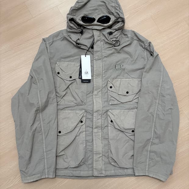 CP컴퍼니 플랫나일론 고글후드자켓 빈티지카키 XL 새제품