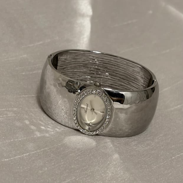 Watch cubic bangle