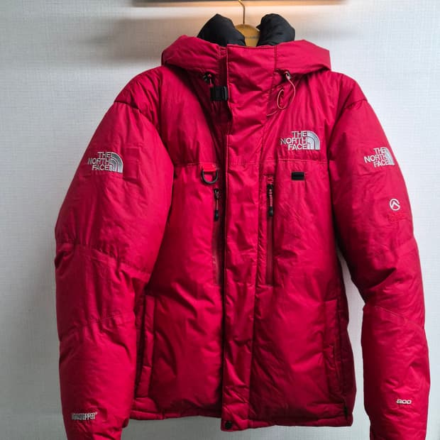 해외 S/100) 노스페이스 800 fil 히말라야 패딩 팝니다