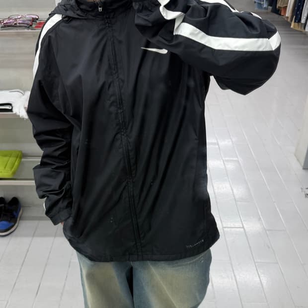 나이키 스우시 사이드라인 후드 바람막이 자켓