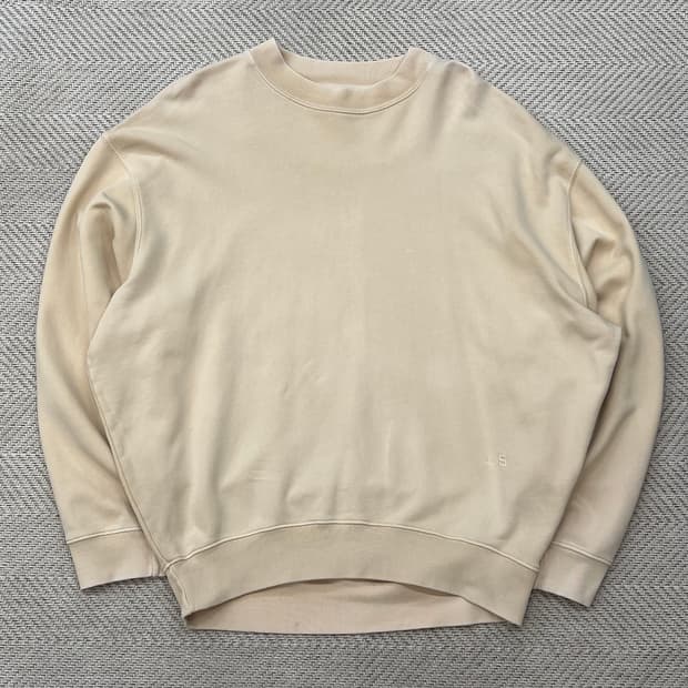 아크네스튜디오 맨투맨 r2497