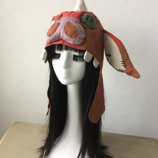 character hat