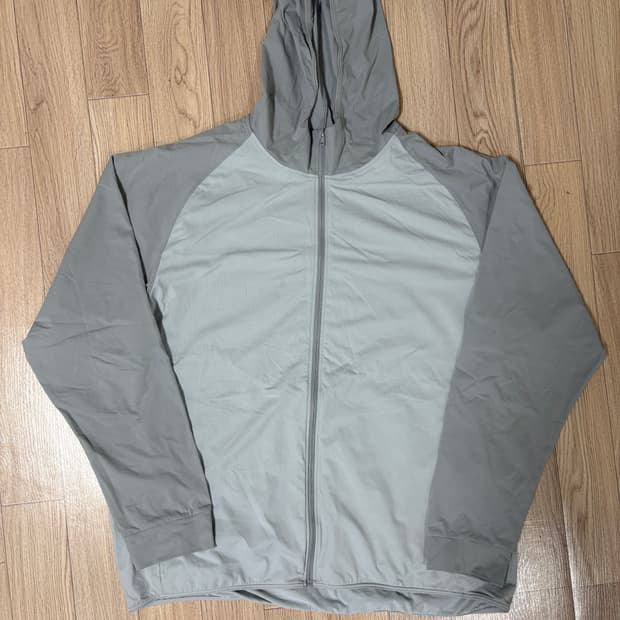 유니클로 DRY-EX UV 풀집파카