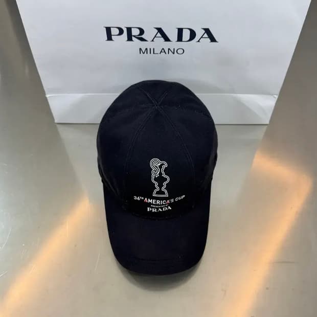 [정품] 프라다 36th 블랙컵 컬렉션 레터링 볼캡 S