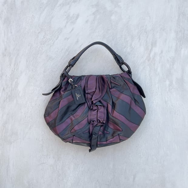 PRADA / Calfskin (Made in Italy) 