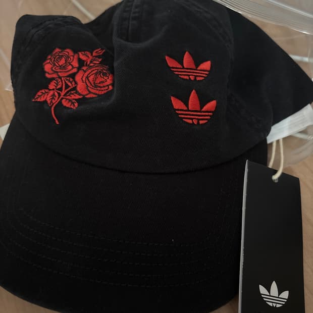 아디다스 X 윌리 차바리아 캡 프리 사이즈