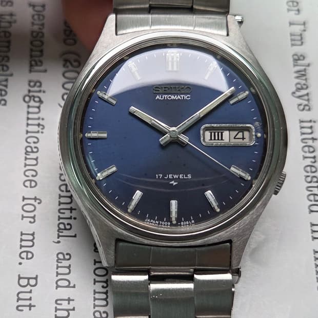 빈티지 세이코 순정 블루다이얼 한자 데이데이트 7009 브레이슬릿 ver