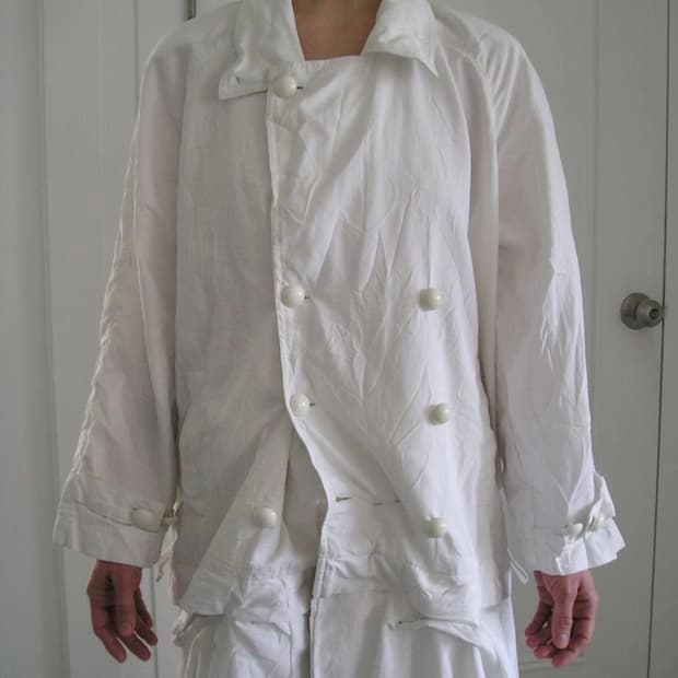 에옹쓰 페이퍼 빈티지 코트 화이트