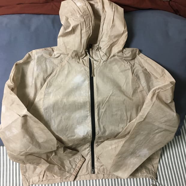 인사일런스 바람막이