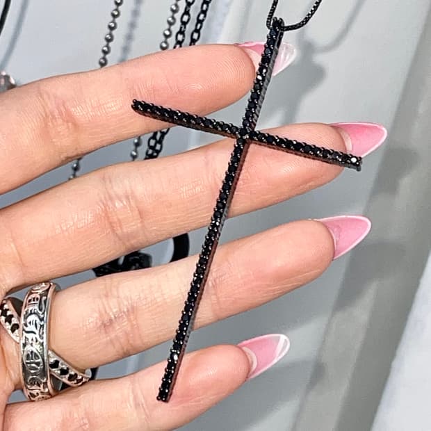 블랙 십자가 큐빅 네크리스