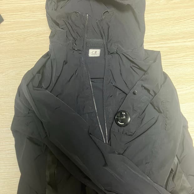 시피컴퍼니 바람막이
