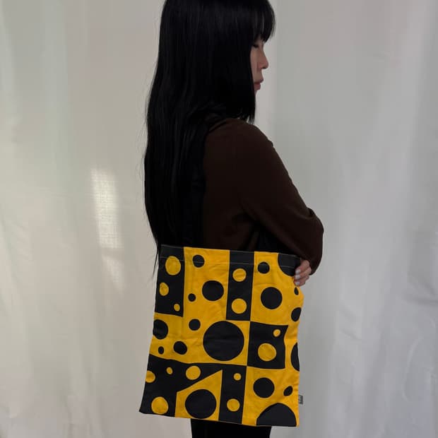 쿠사마 야요이 홍콩 모던 아트 뮤지엄 한정 에코백