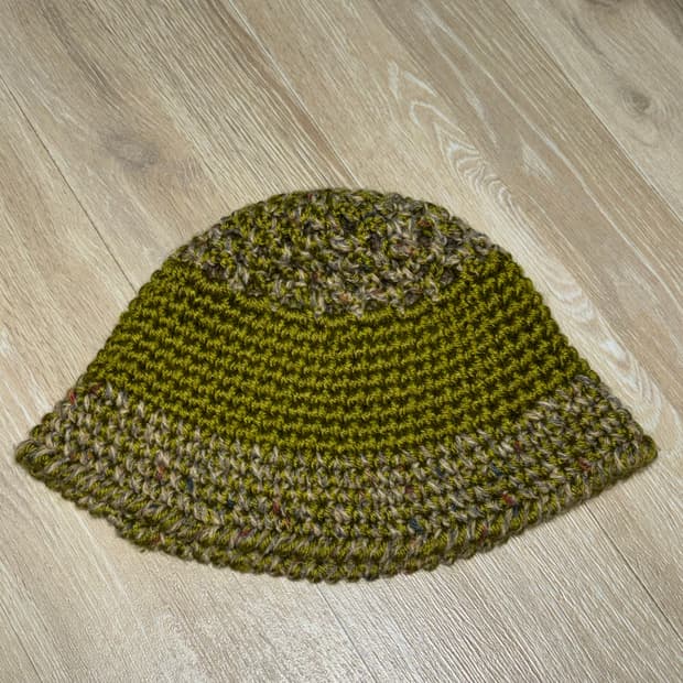 미수아바흐브 모자 (L)