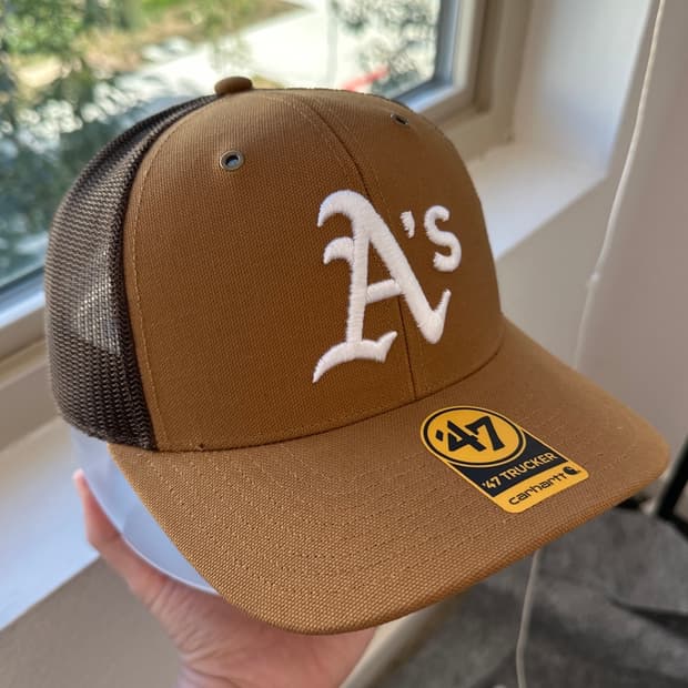 칼하트 x47 오클랜드 애슬레틱스 MLB 트러커 매쉬캡