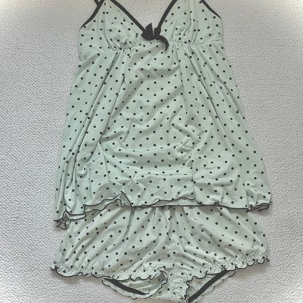 [구매자한정 무나] 히메갸루 라떼갸루 도트 룸웨어